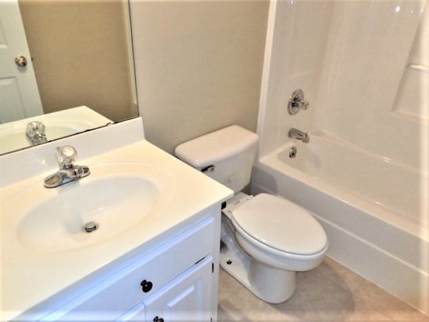 Building Photo - 222 Flagstar Ct