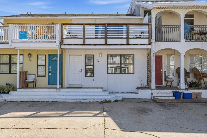Building Photo - 16 Gulf Breeze Ct