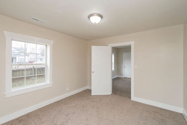 Building Photo - Charming Historic East Nash 3Bed/2Bath!