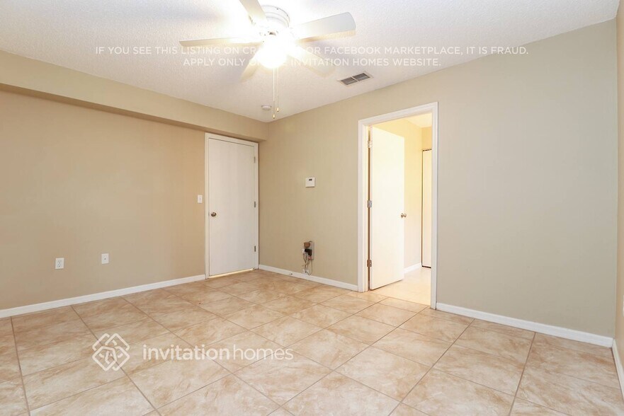 Building Photo - 7840 Arms Dr