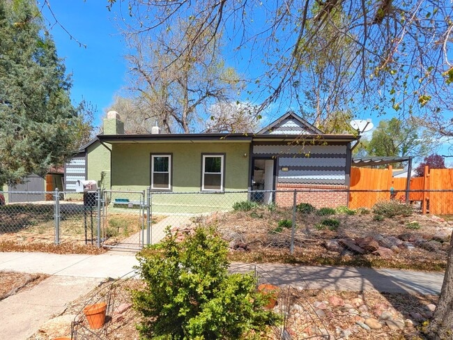 Primary Photo - Adorable 2BR 1B in a Historic Neighborhood