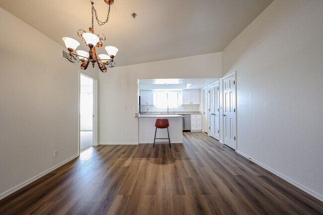 Building Photo - 3031 N Civic Center Plaza