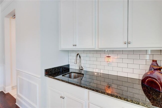 Building Photo - 774 Phil Haven Ln