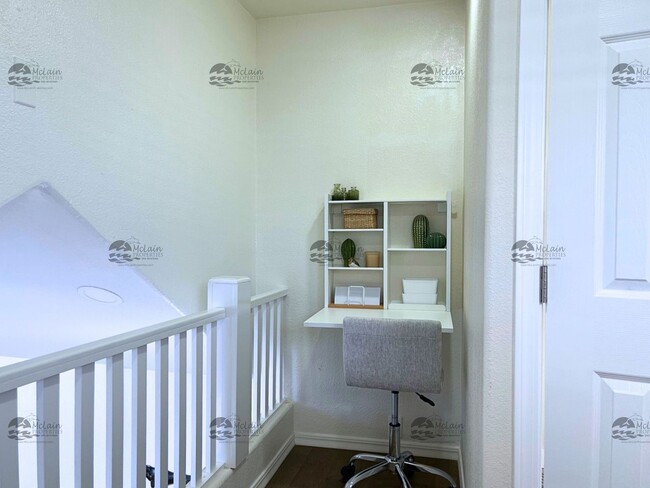 Building Photo - Steps to the sand in Encinitas, your two b...