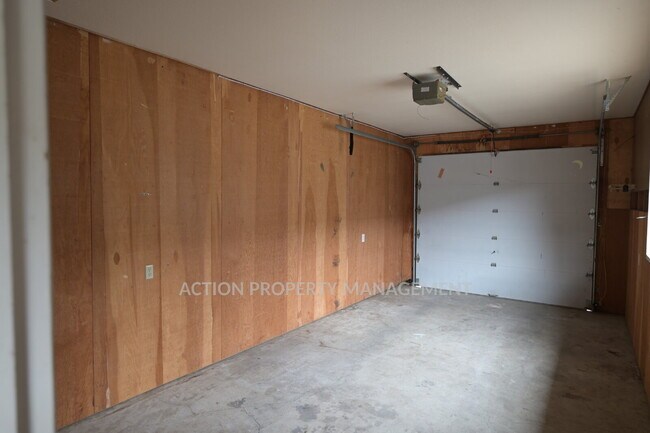 Building Photo - 2 bed 2 bath 1 car garage in Sequim