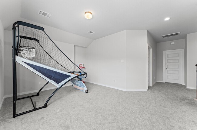 Building Photo - 1585 Sunrise Gables Dr