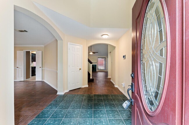 Building Photo - 1835 Taylor Creek Dr