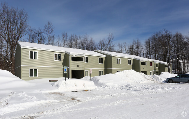 Building Photo - Wine Creek Apartments