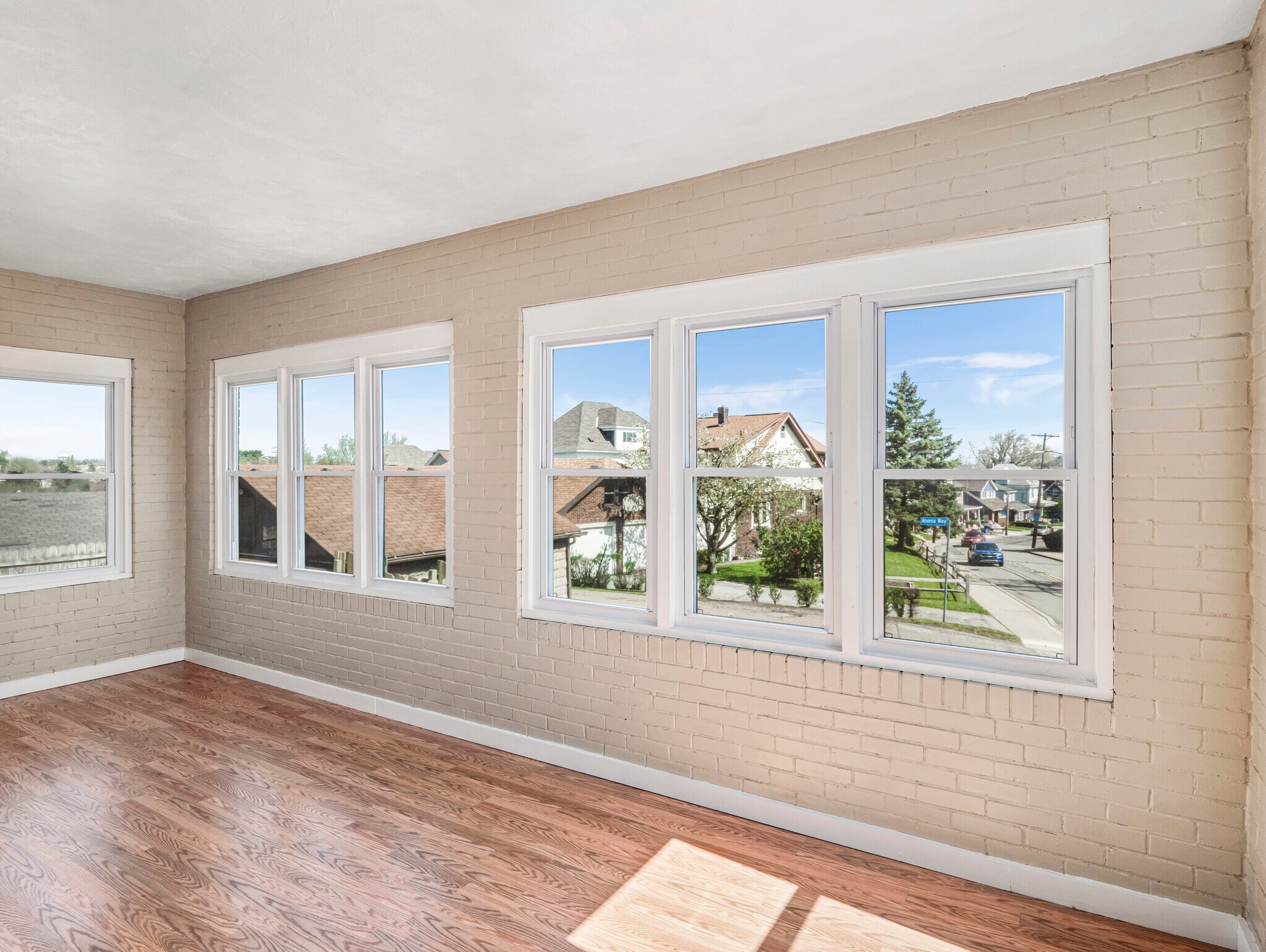 Rear sunroom - 433 Winterhill St