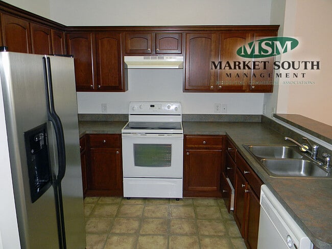 Building Photo - GEORGETOWN - KING GEORGE BOULEVARD