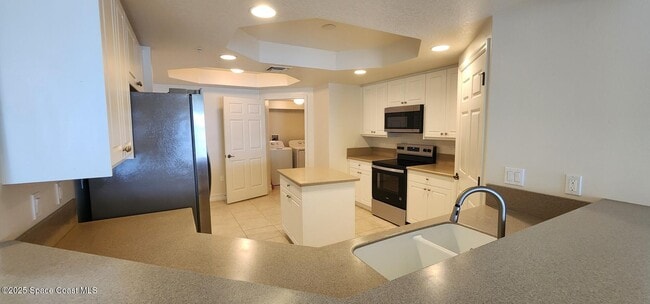 Building Photo - 134 Starboard Ln