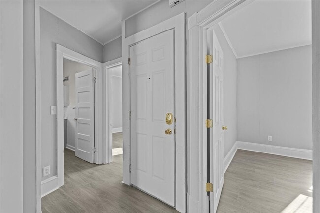 Building Photo - 410 St Paul St