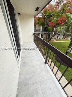 Building Photo - 5277 SW 40th Ave