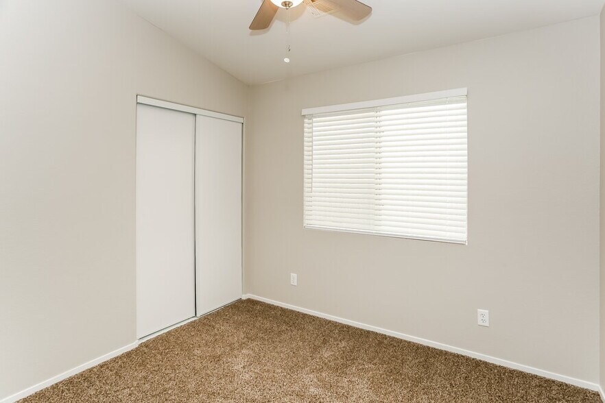 Building Photo - 8341 Pendragon Cir