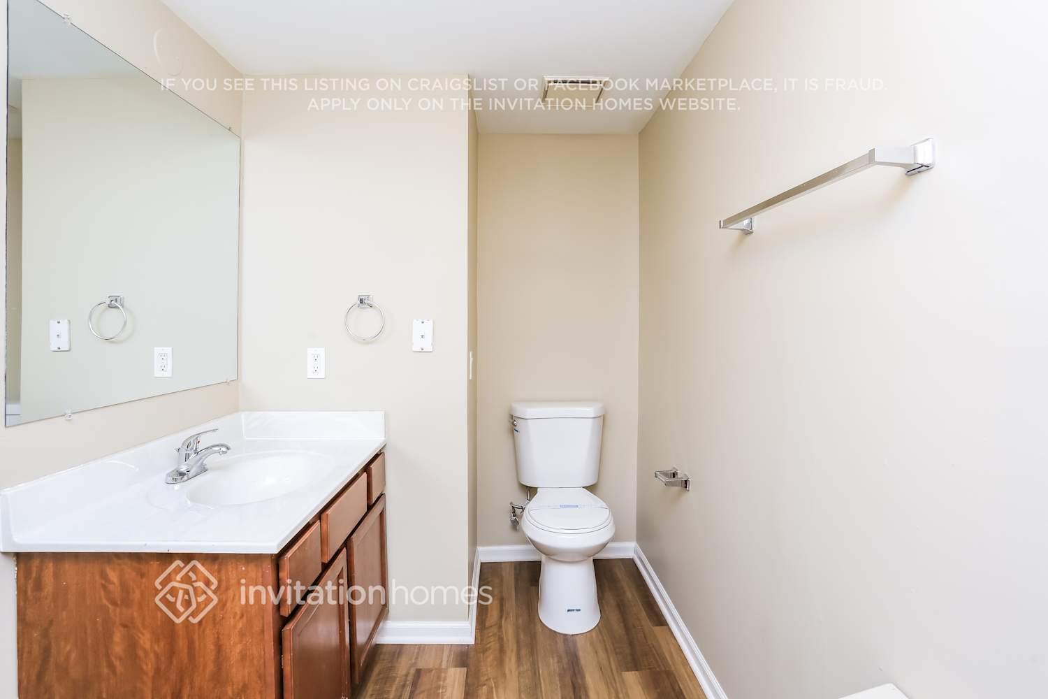 Building Photo - 14 Ross Ave