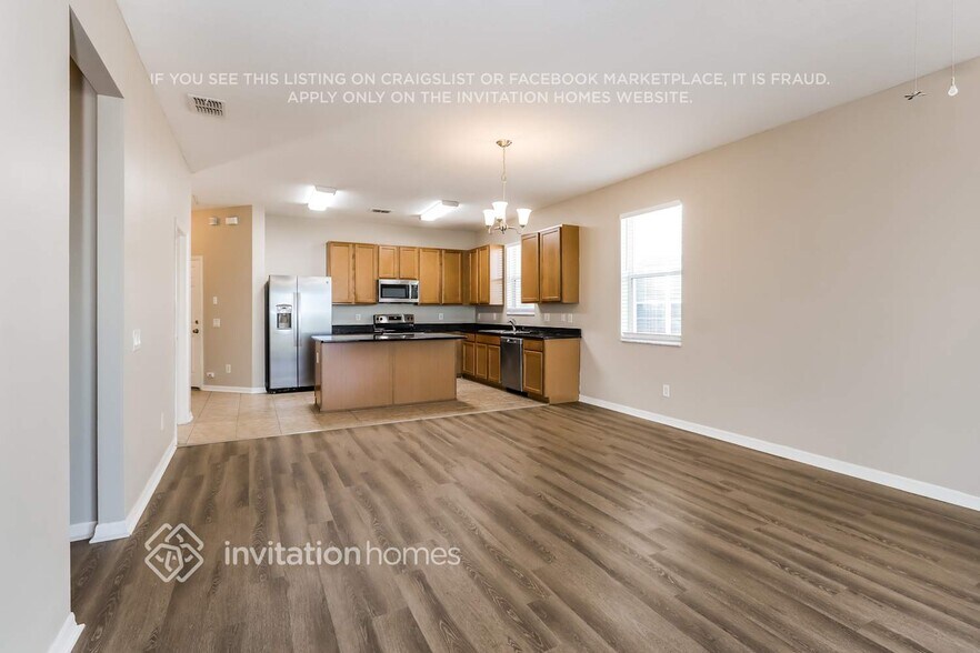 Building Photo - 10750 Pictorial Park Dr