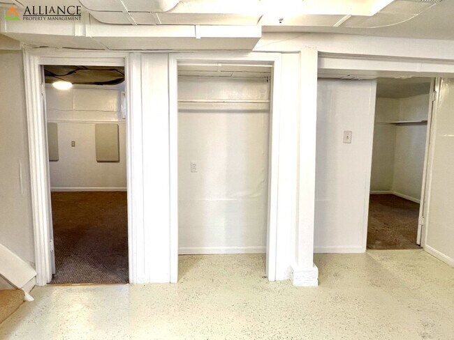 Building Photo - 800 Osage St