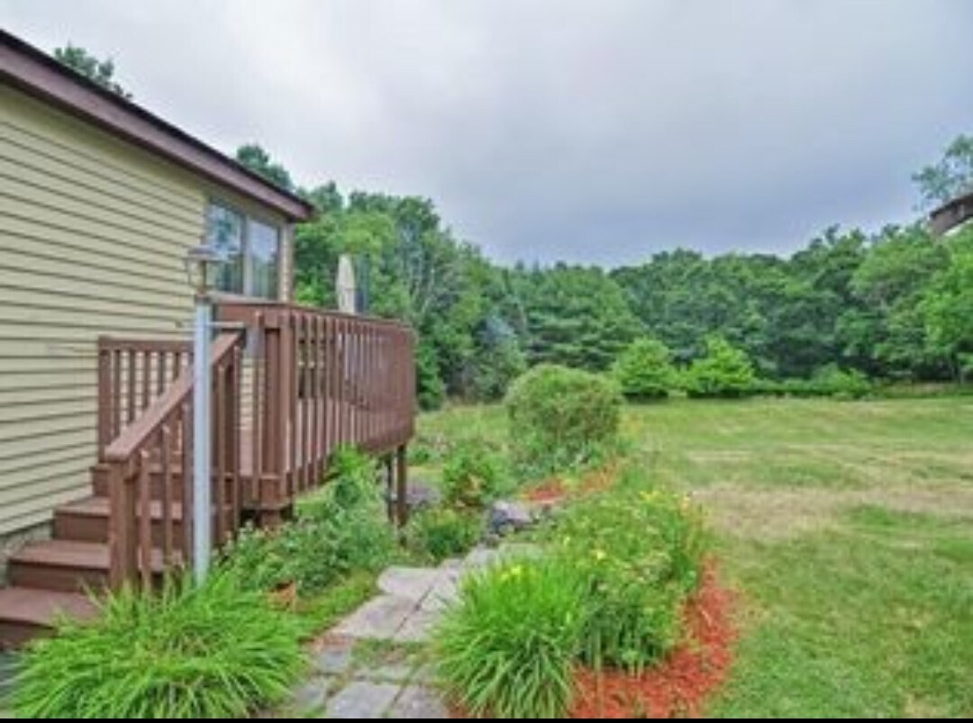 Building Photo - 393 Kelley Blvd