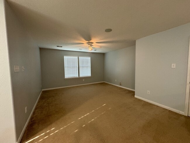 Building Photo - 3403 Braddock Ln