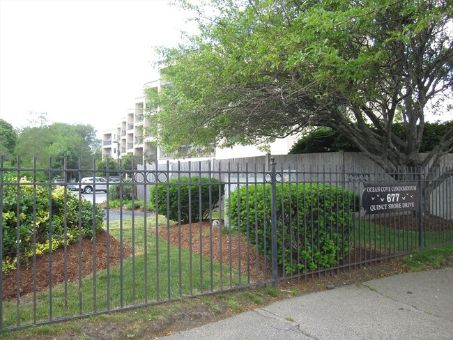 Building Photo - 677 Quincy Shore Dr