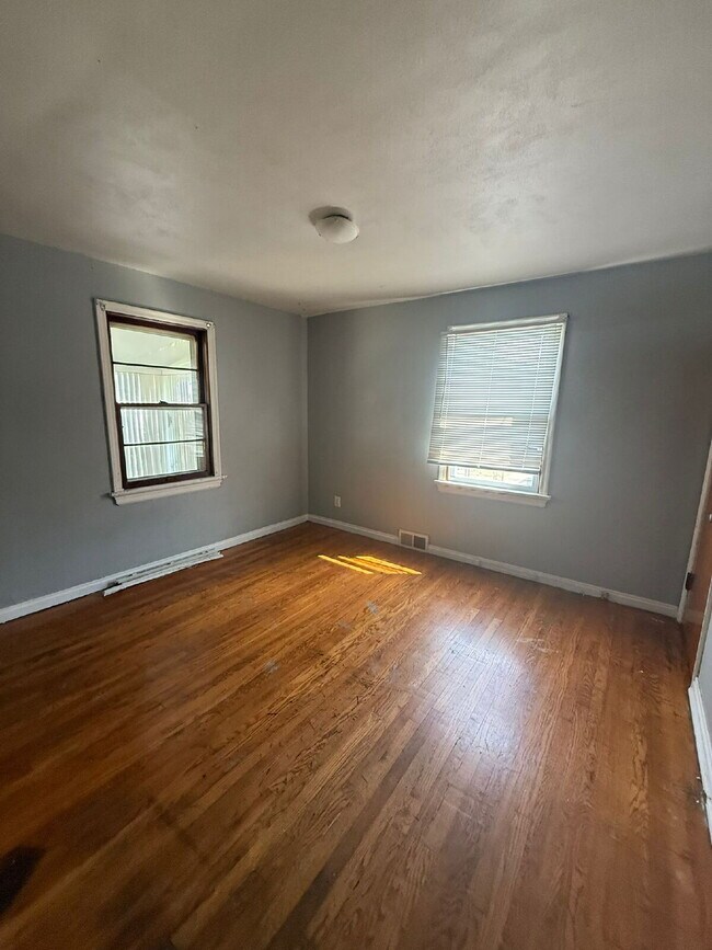 Building Photo - 8504 Trafford Ln