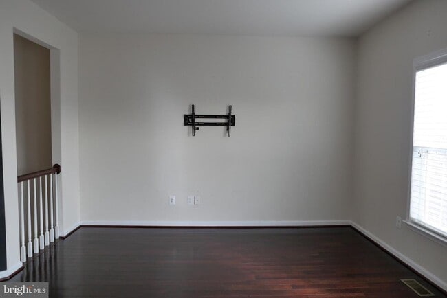 Building Photo - 25152 Sweet Myrtle Square