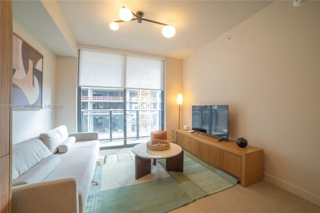 Building Photo - 11 NE 6th St