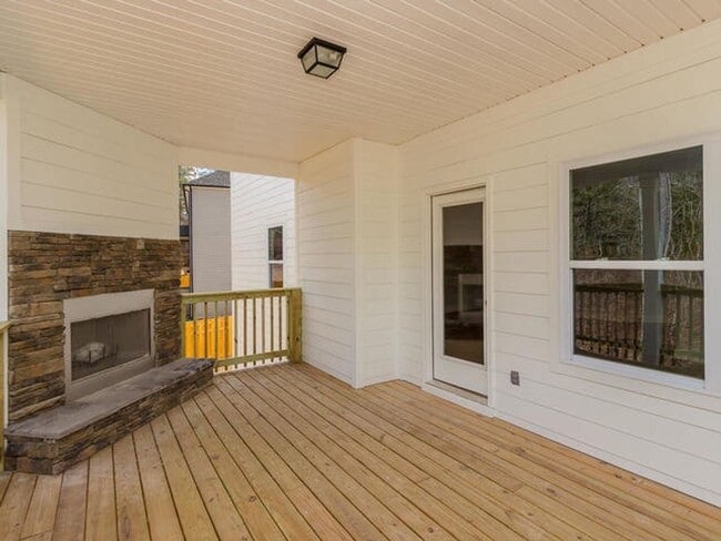 Building Photo - 4547 Willie Daniel Dr