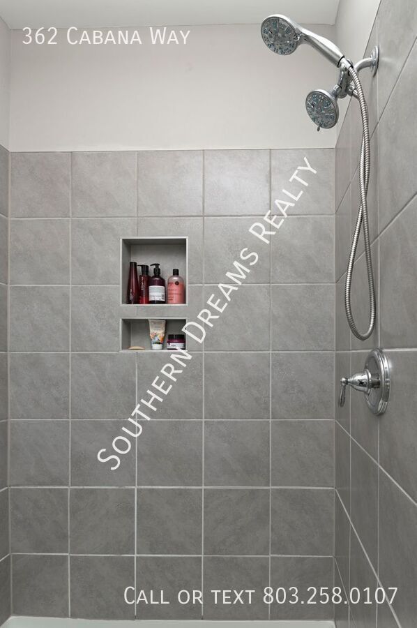 Building Photo - 362 Cabana Wy