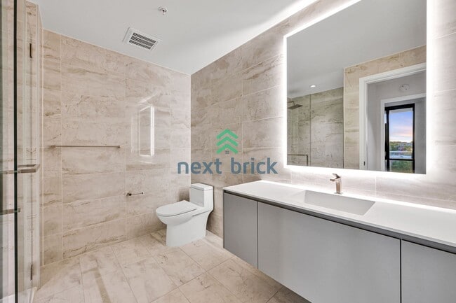 Building Photo - Downtown Bellevue Luxury 1B1B – Available ...