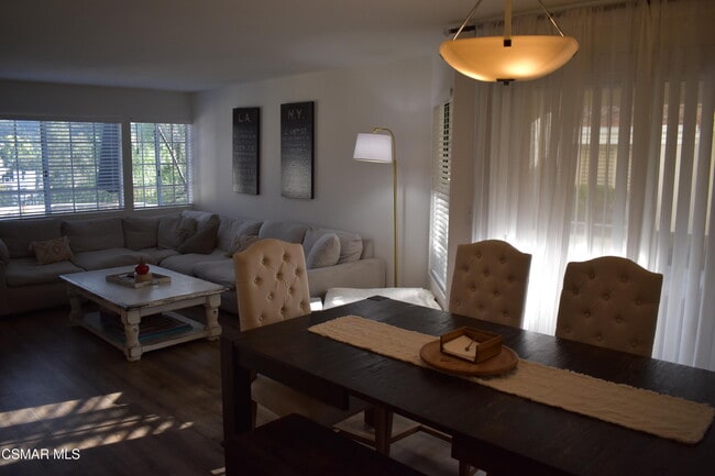 Building Photo - 4240 Lost Hills Rd