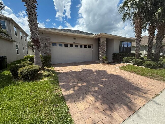 Building Photo - 2524 Fontaine Dr