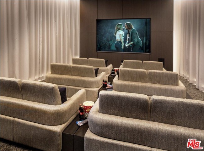 Building Photo - 889 Francisco St