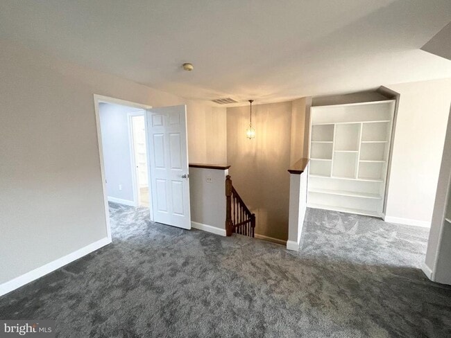 Building Photo - 6319 Chaucer View Cir
