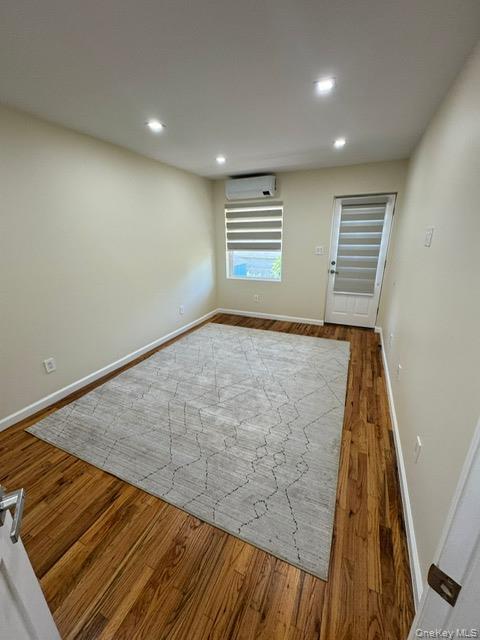 Building Photo - 4-23 Beach 9th St