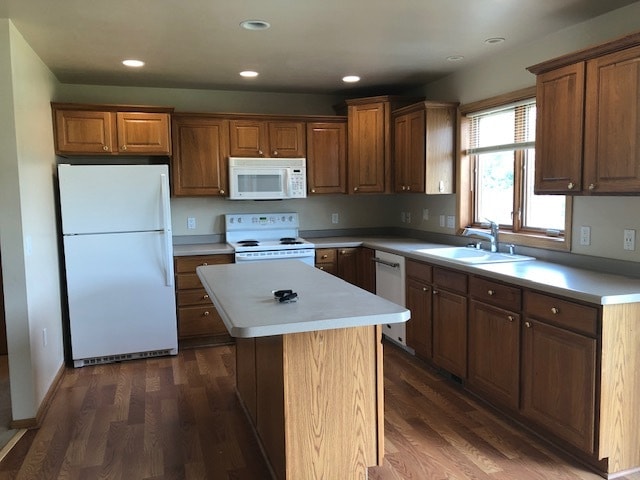 Kitchen - 6956 Littlemore Dr