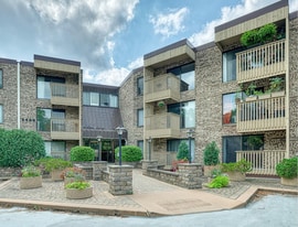 Building Photo - 9400 Old Cedar Ave S