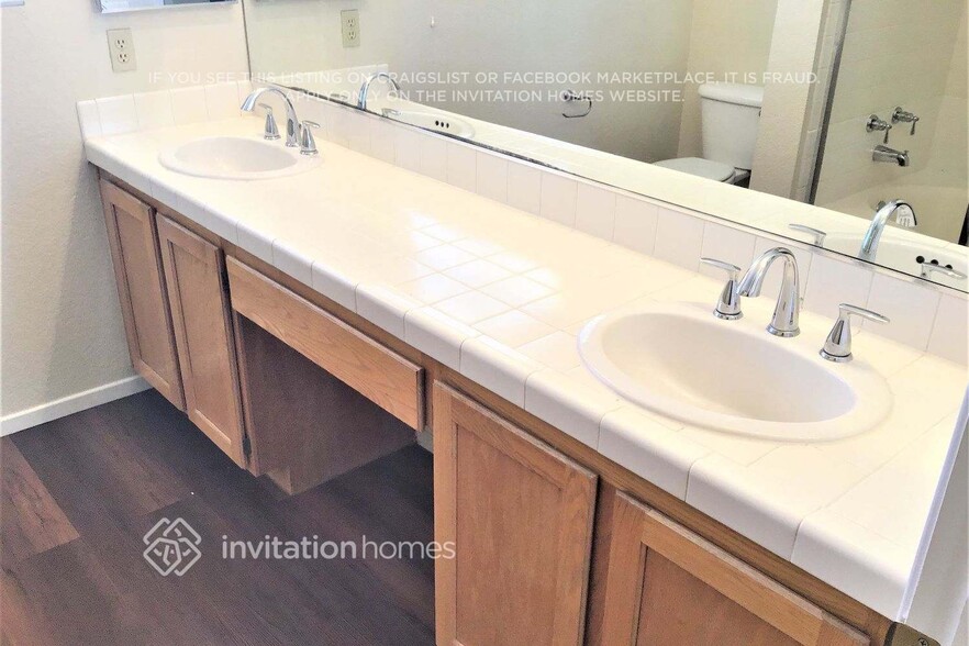 Building Photo - 1501 Pacific Terrace Dr