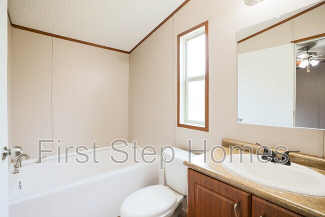 Building Photo - 1210 Orizaba