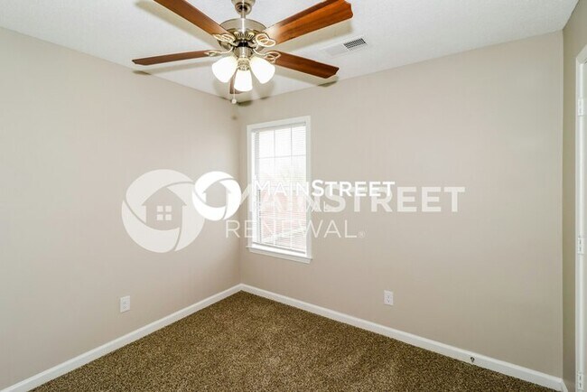 Building Photo - 3 Bedroom Pet-Friendly Home in CORDOVA, TN with Main Street Renewal