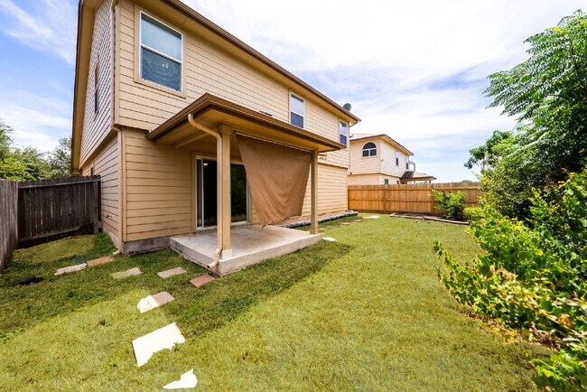 Building Photo - 1 Month Free Rent with an 18 Month Lease!!!