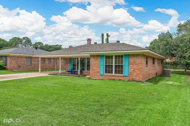 Building Photo - Adorable 3 bed 2 bath in Broadmoor Area!
