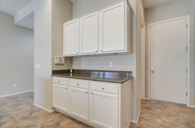 Building Photo - 4120 E Donato Dr