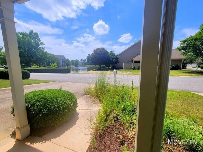 Building Photo - 307 Easterlin Way