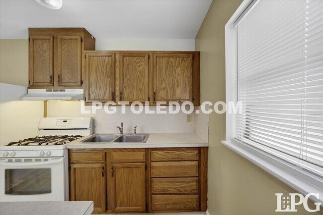 Building Photo - 202 Waggoner Blvd