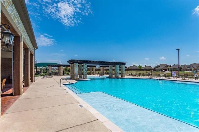 Building Photo - 4210 Oak Bluff Dr