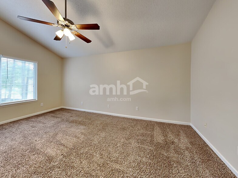 Building Photo - 6800 Fereday Ct