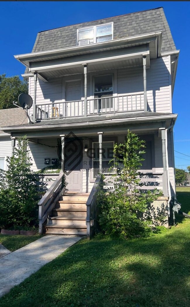 Building Photo - 275 S 3rd Ave