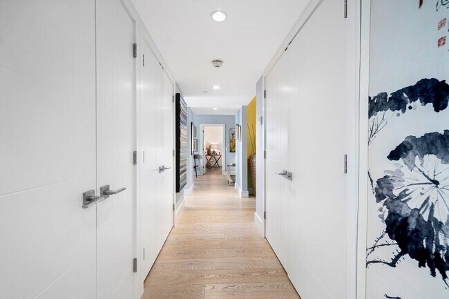 Building Photo - 4748 S Ocean Blvd