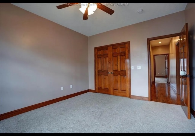 Building Photo - 152 Crestridge Dr